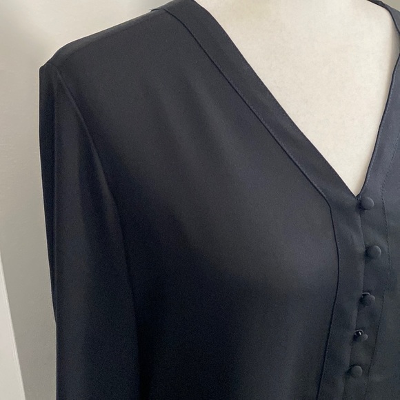 Express Black Portofino V-Neck Button Front Detail Blouse Top Shirt Fall Boho - Picture 6 of 16
